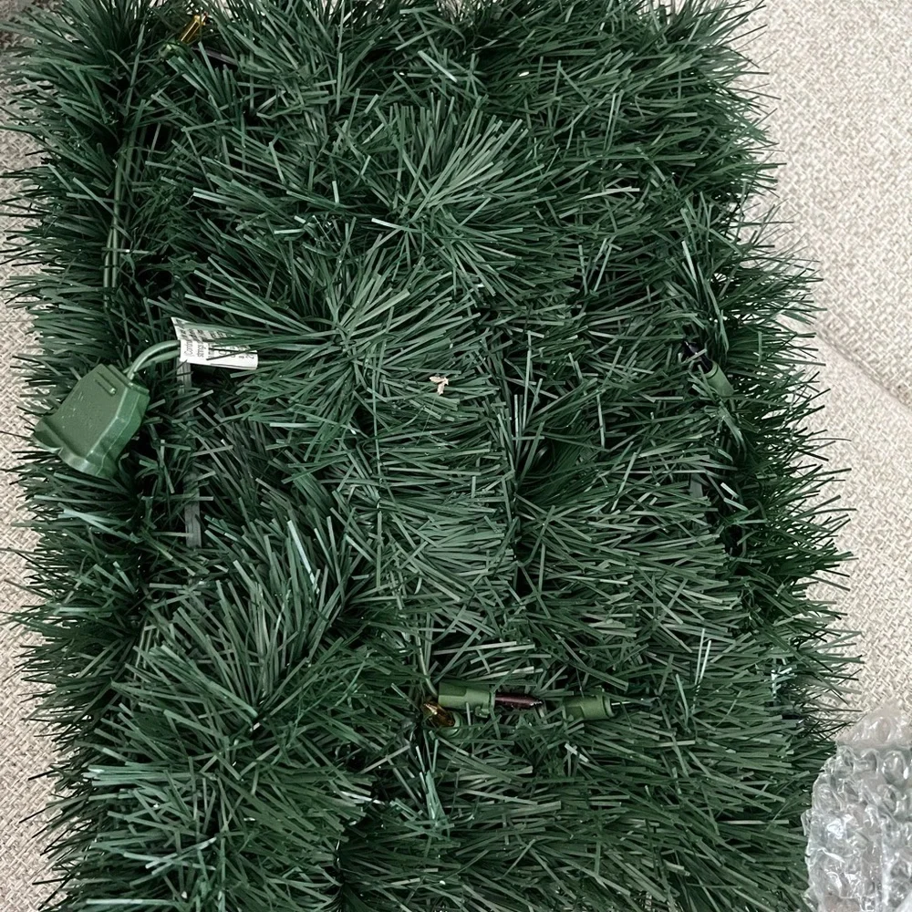 New in box Multi Color Garland 2 Pieces 36 Feet